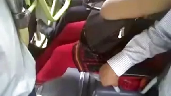 У здібної порно фільми с сюжетом телички виявилася чорна ялинка в попі.